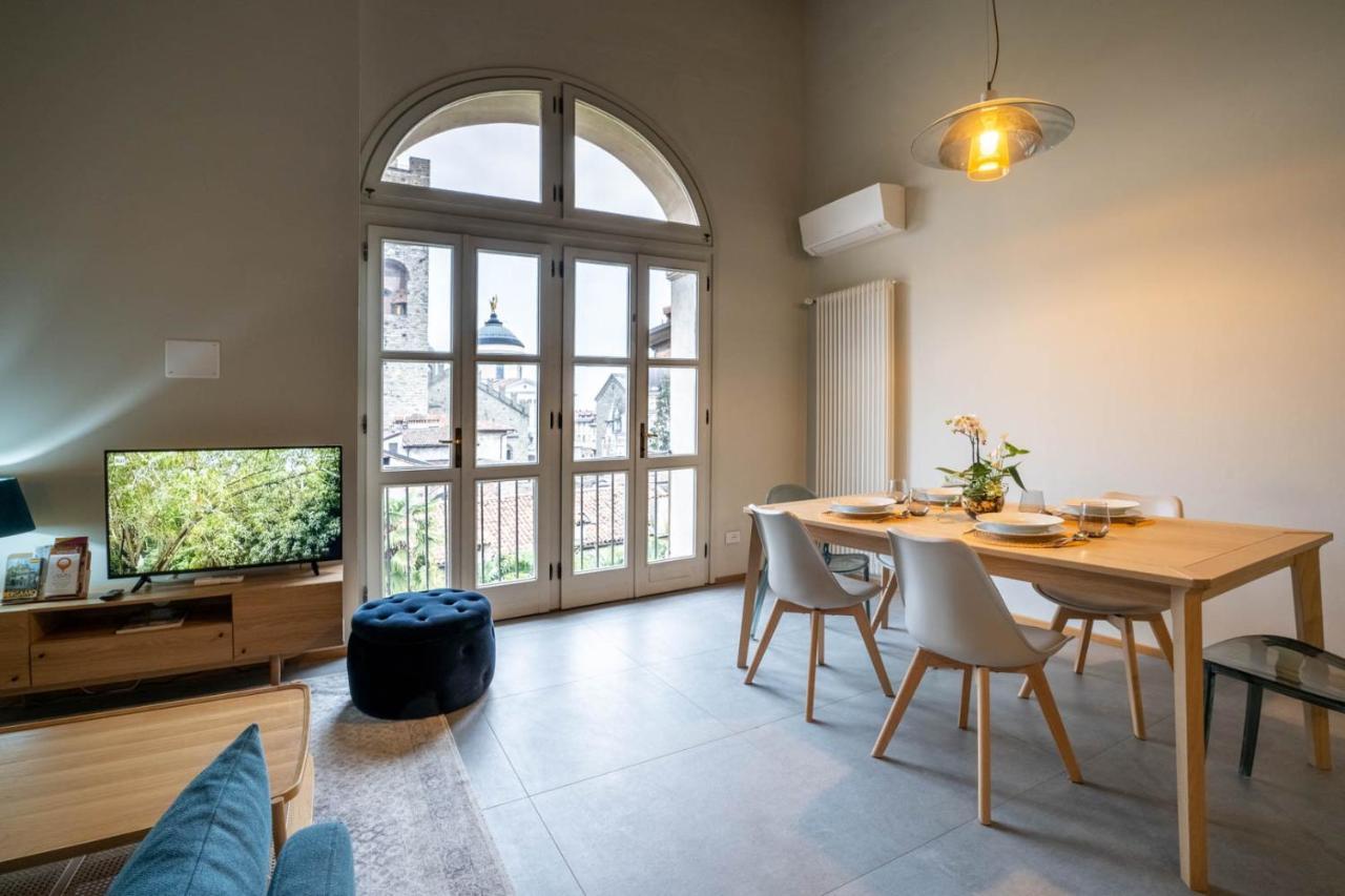 Apartamento La Finestra Charme&Relax Bérgamo Exterior foto